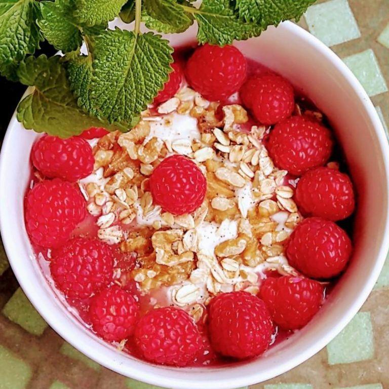 So machst du schnell eine vegane Creme mit Früchten für deine ...